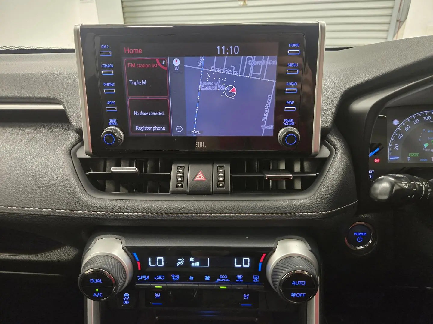 2022 Toyota RAV4 Gallery Image 29