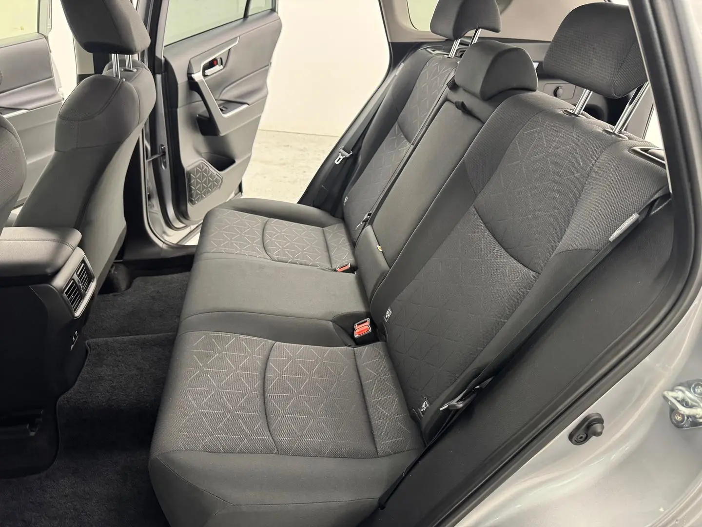 2022 Toyota RAV4 Gallery Image 30