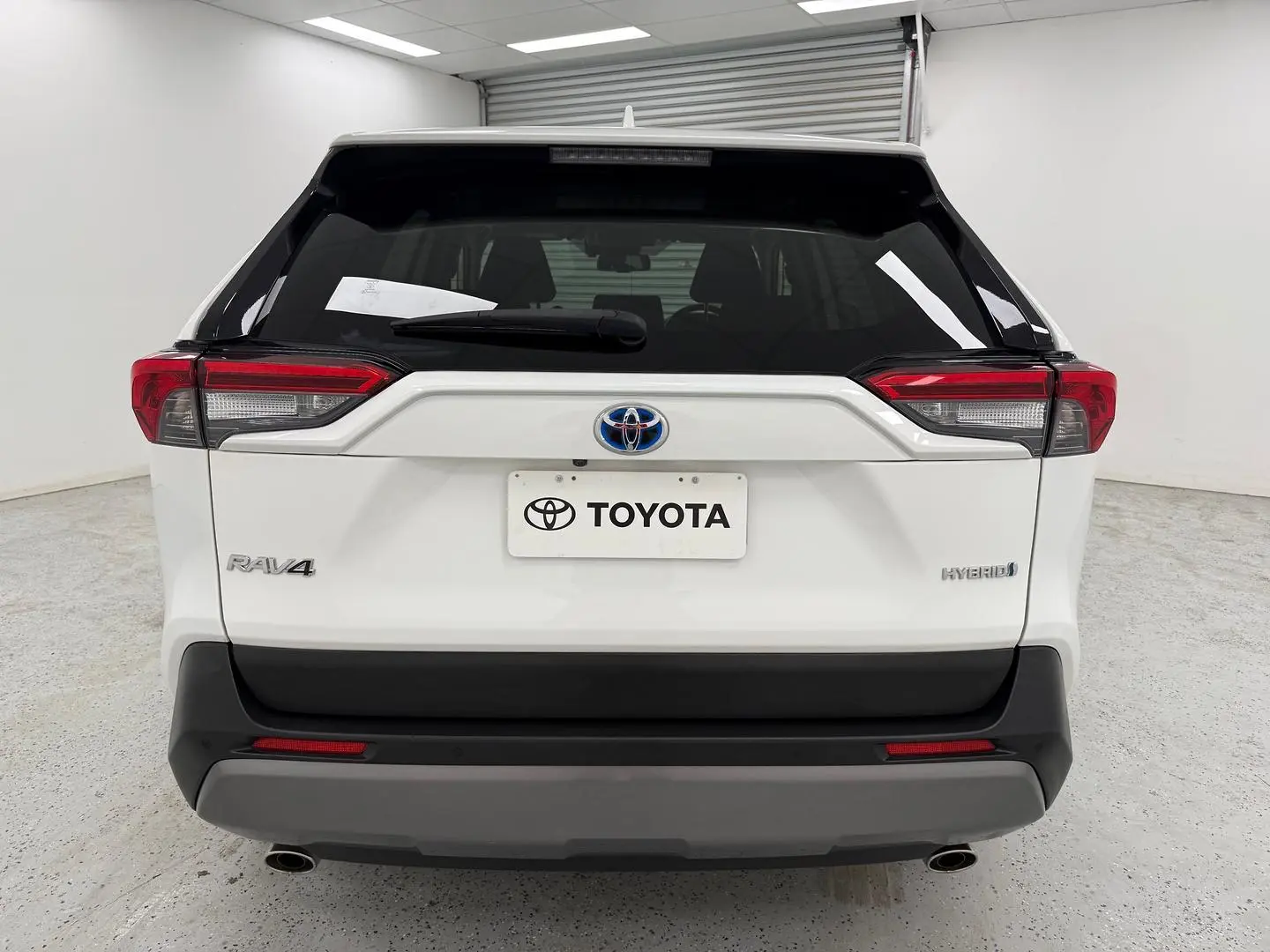 2020 Toyota RAV4 Gallery Image 4