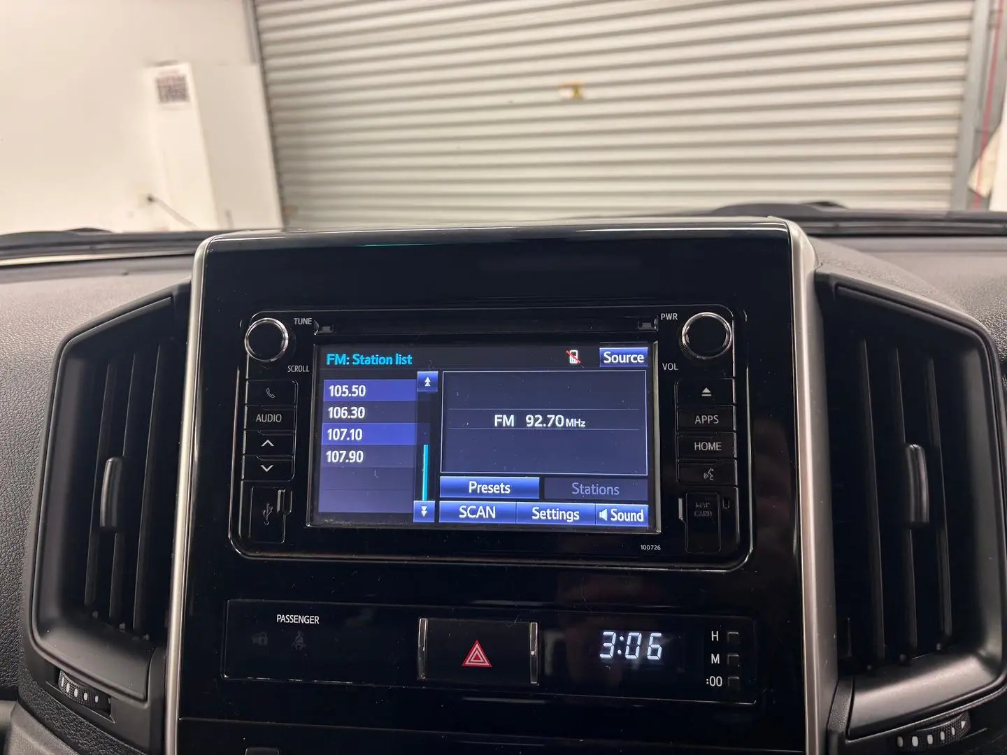 2017 Toyota Landcruiser Gallery Image 29