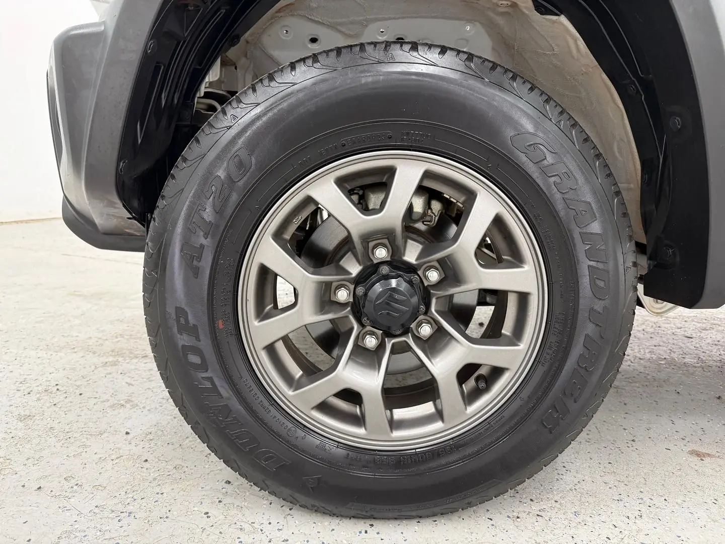 2023 Suzuki Jimny Gallery Image 9