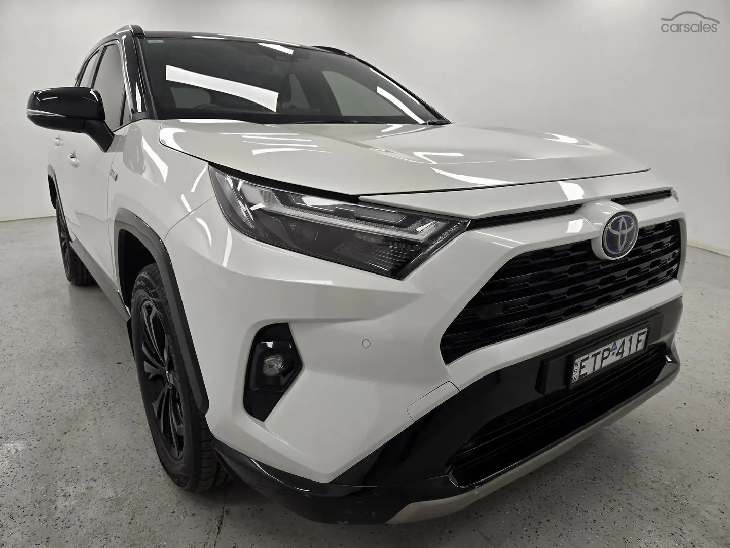 2022 Toyota RAV4 Image 1