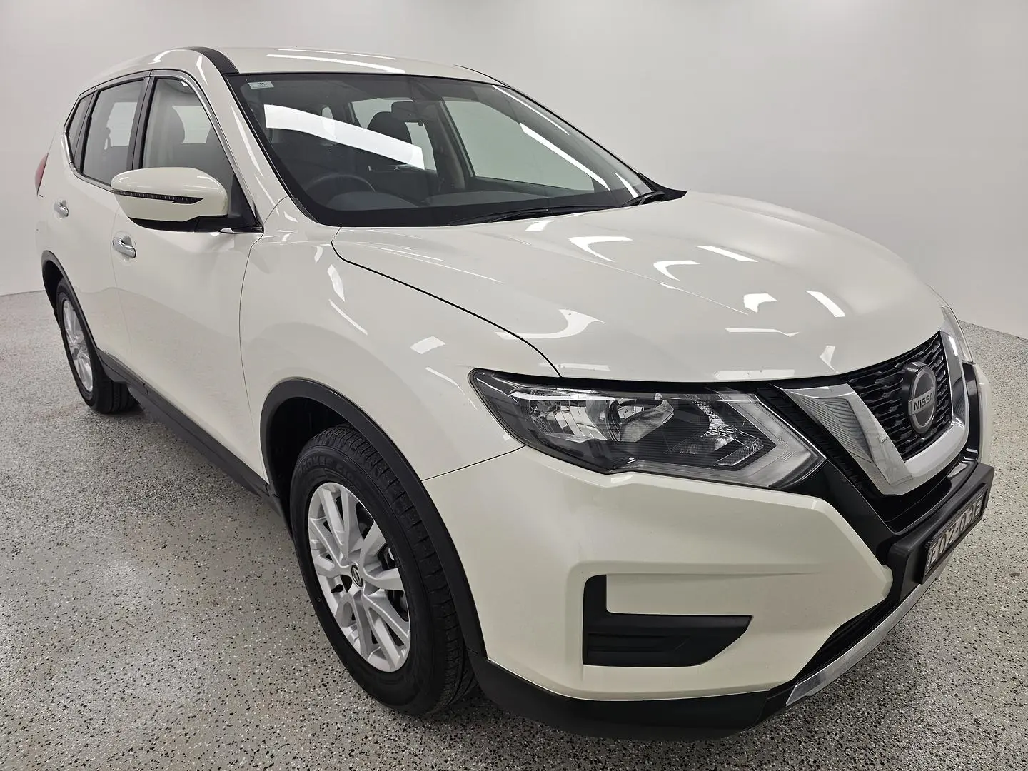 2021 Nissan X-TRAIL Gallery Image 1