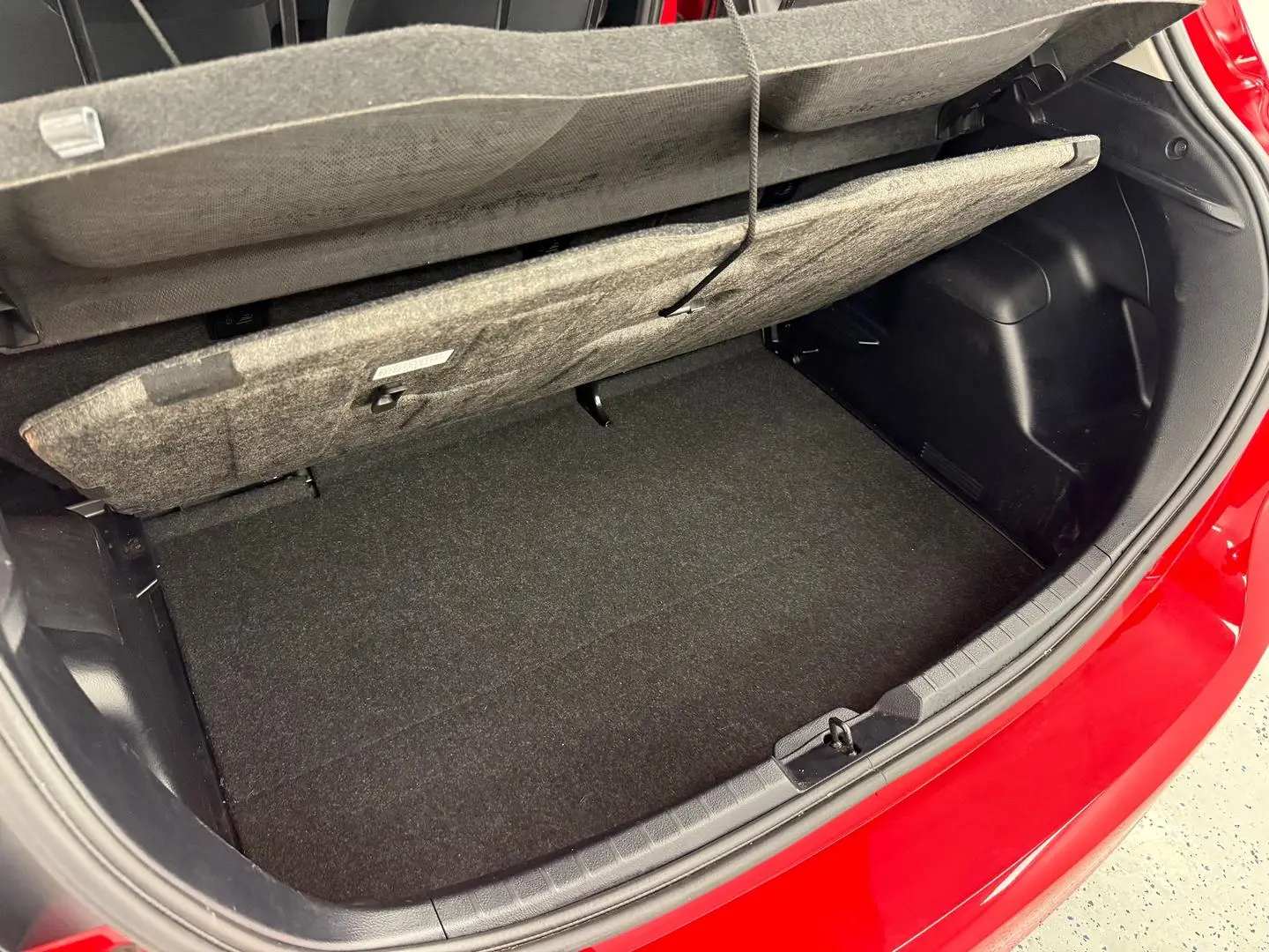 2017 Toyota Yaris Gallery Image 14