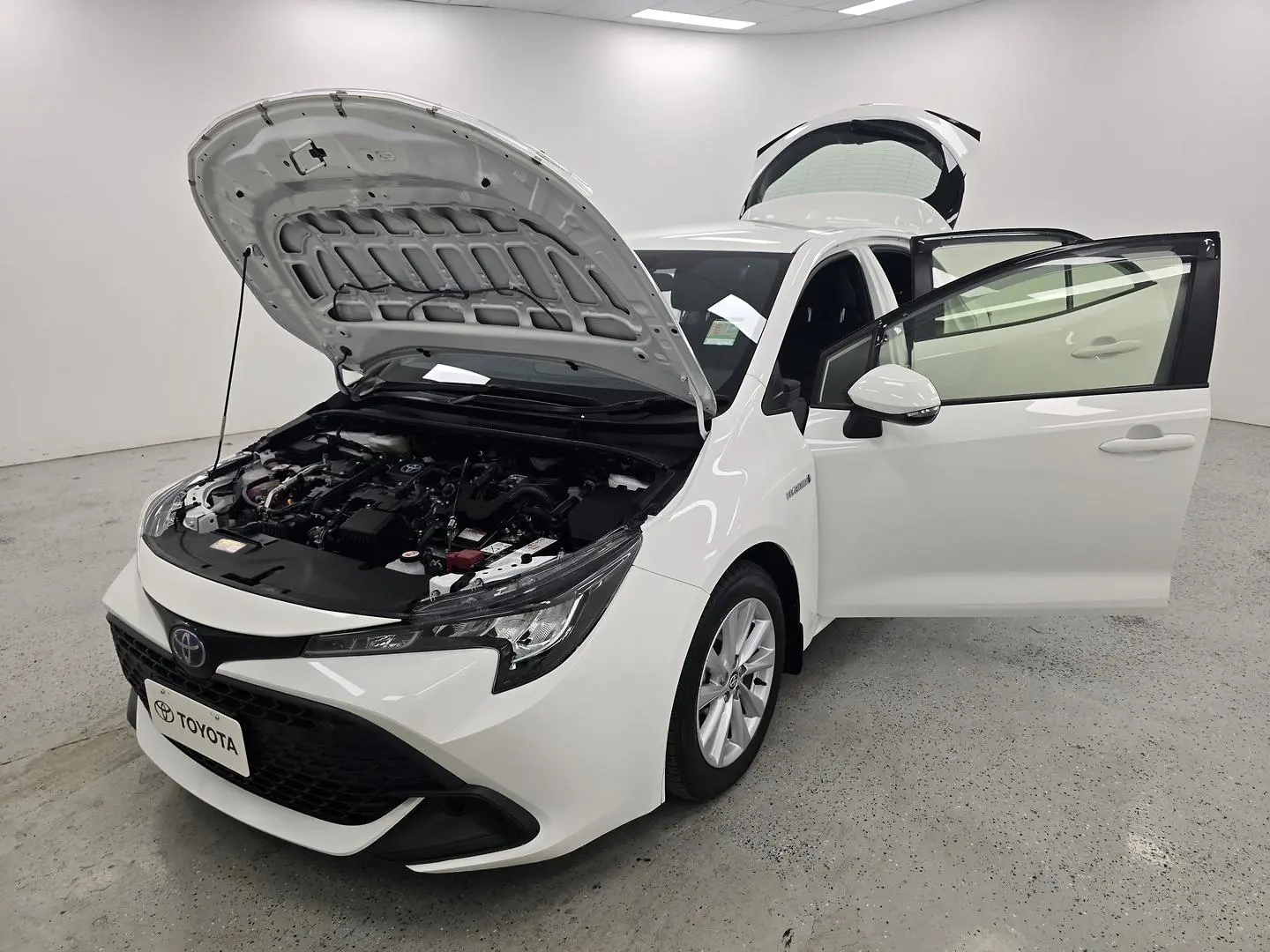 2023 Toyota Corolla Gallery Image 14