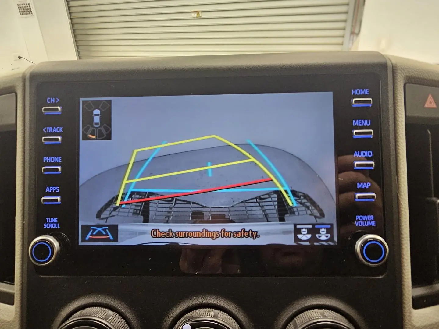 2022 Toyota Hiace Gallery Image 30