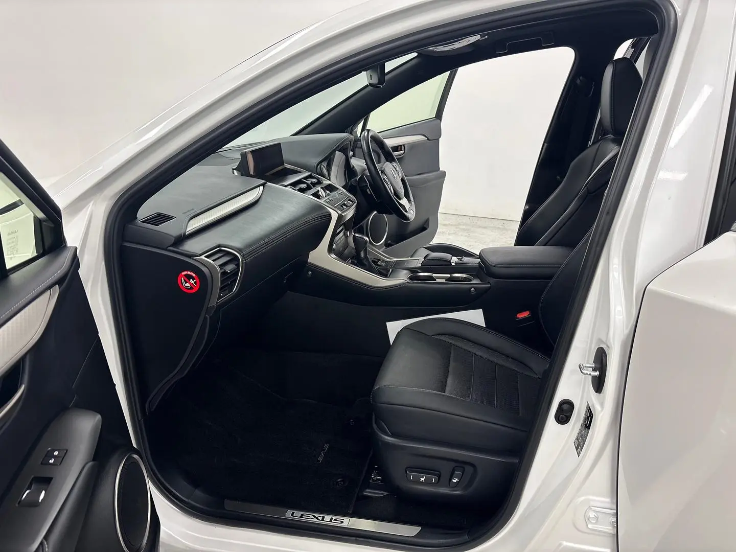 2021 Lexus NX Gallery Image 19