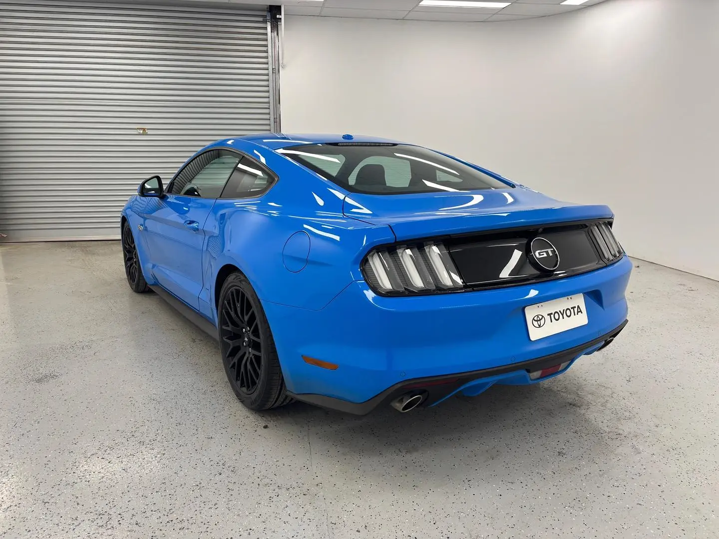 2017 Ford Mustang Gallery Image 5
