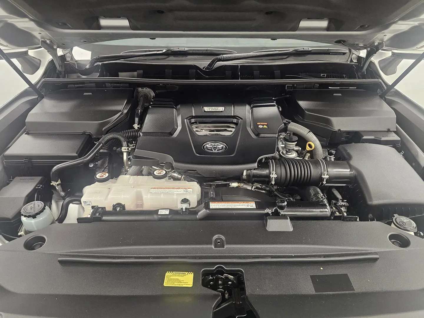 2023 Toyota Landcruiser Gallery Image 28