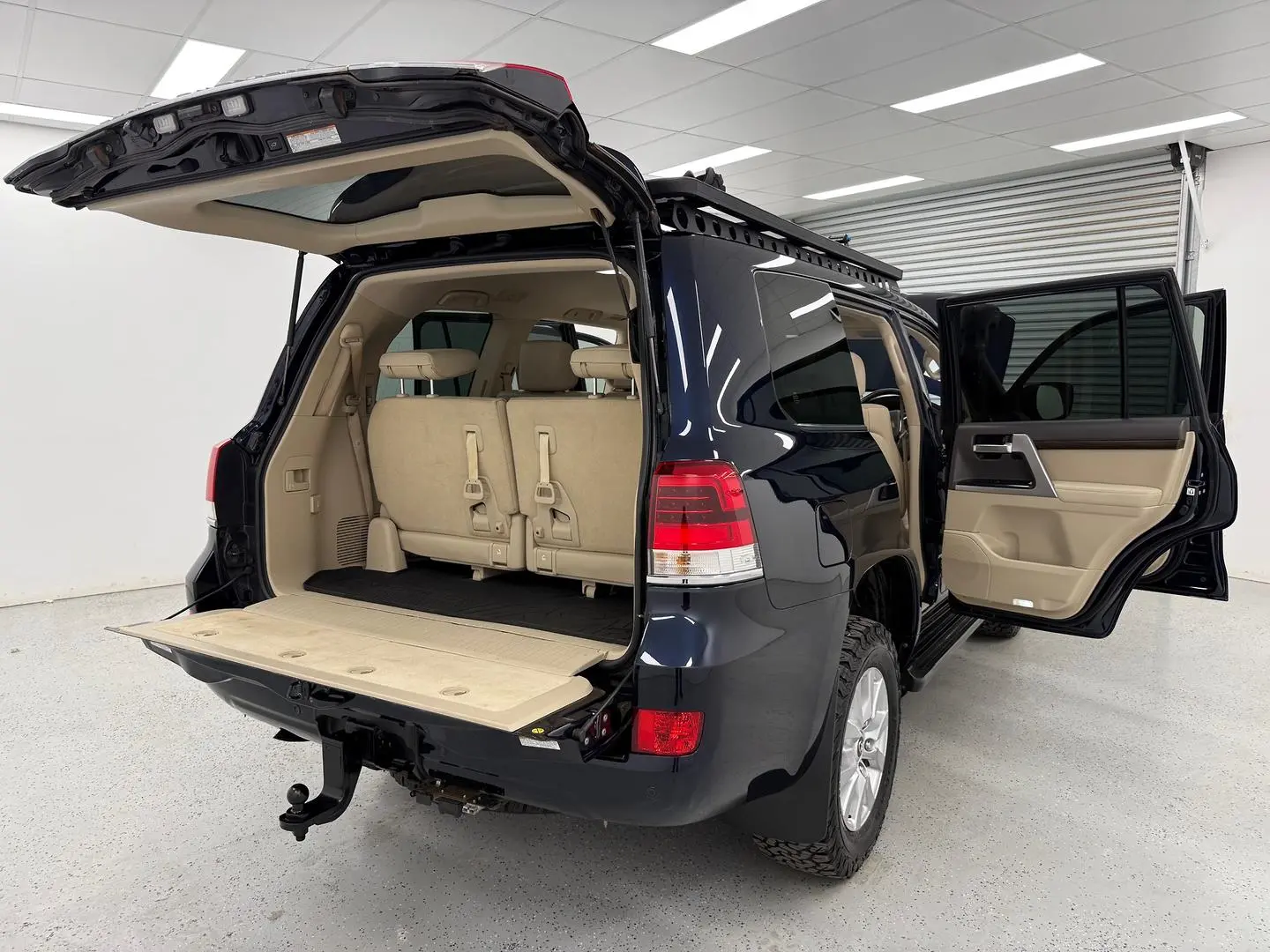 2018 Toyota Landcruiser Gallery Image 20