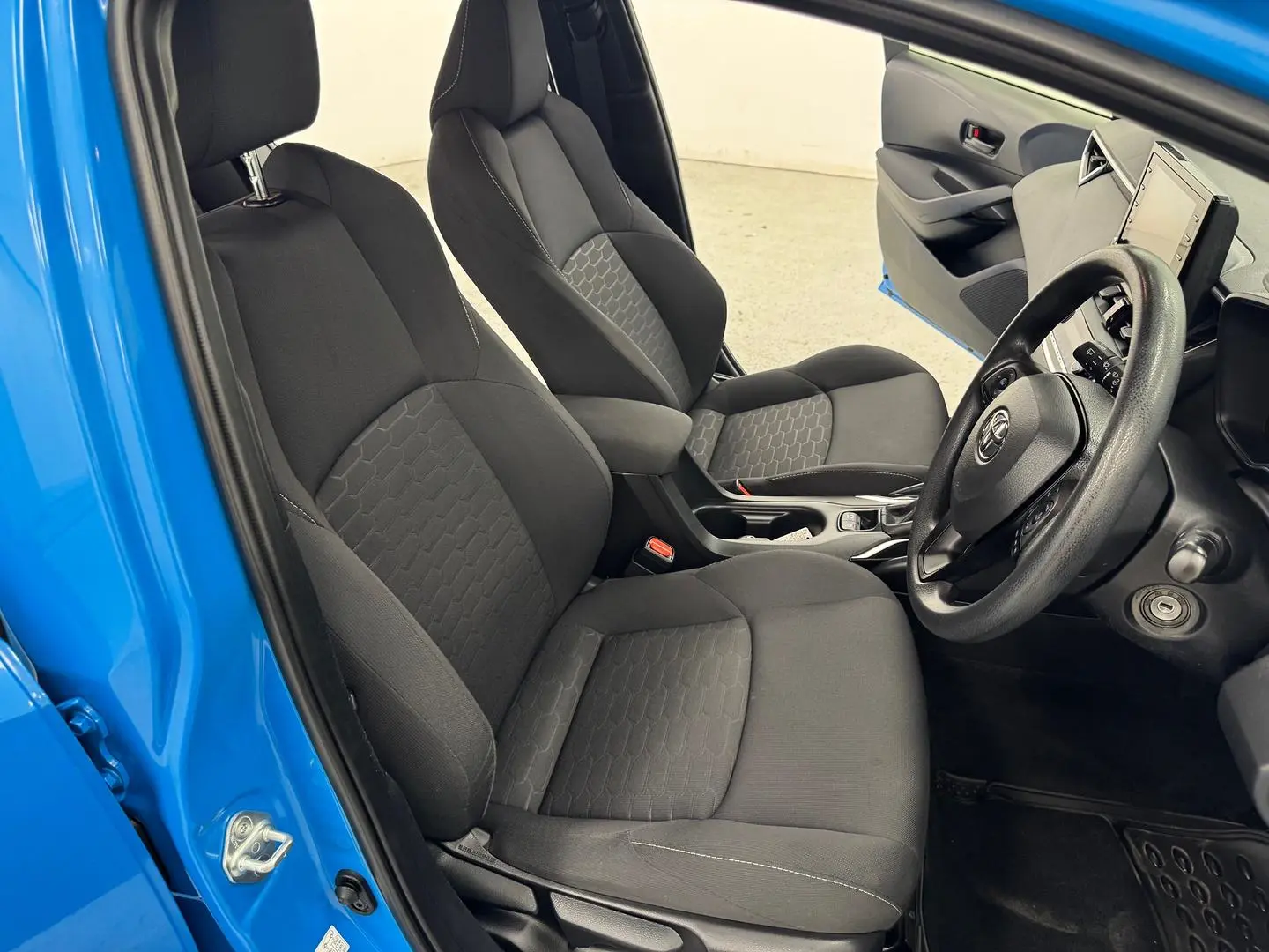 2020 Toyota Corolla Gallery Image 22