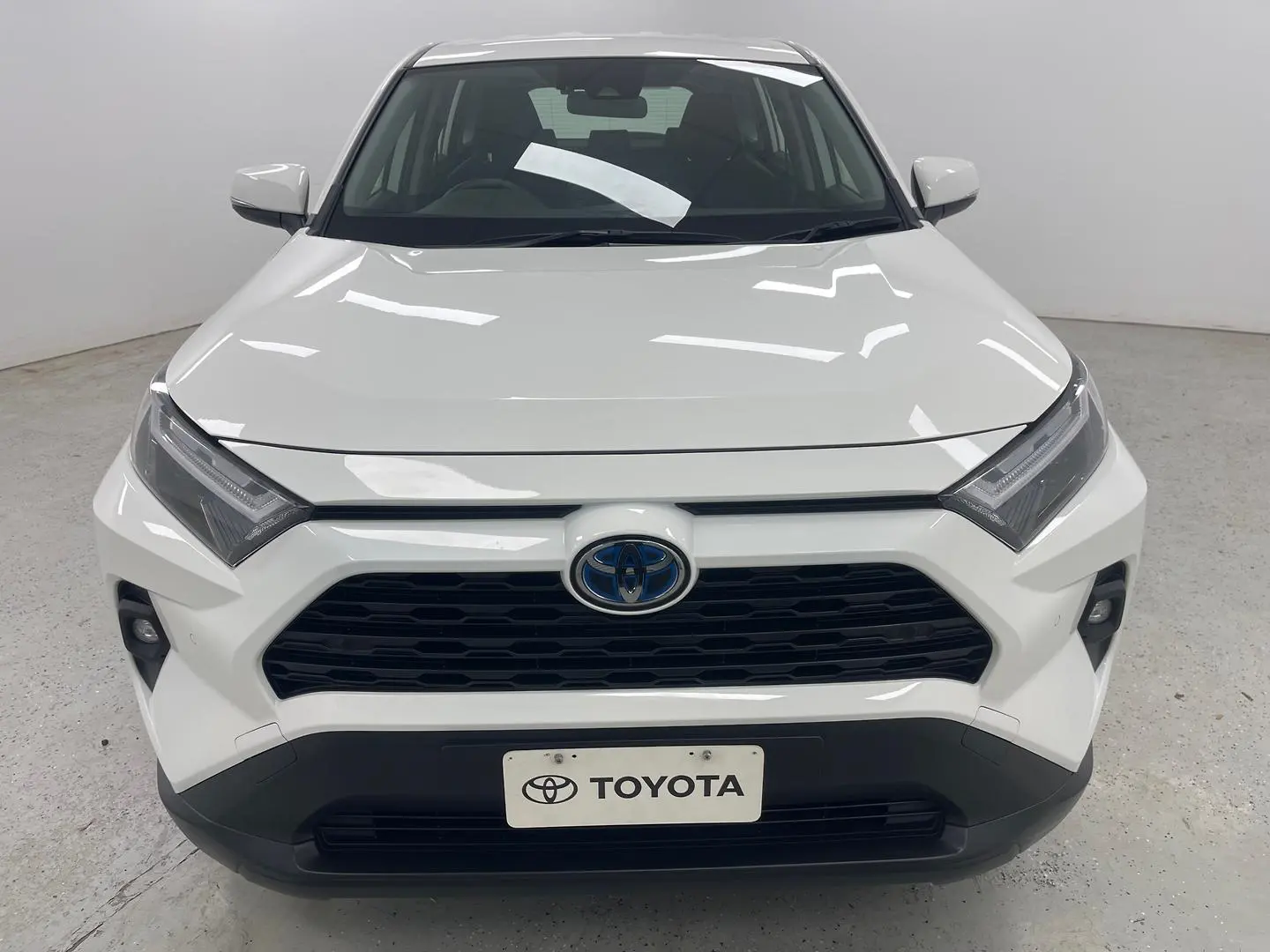 2024 Toyota RAV4 Gallery Image 36