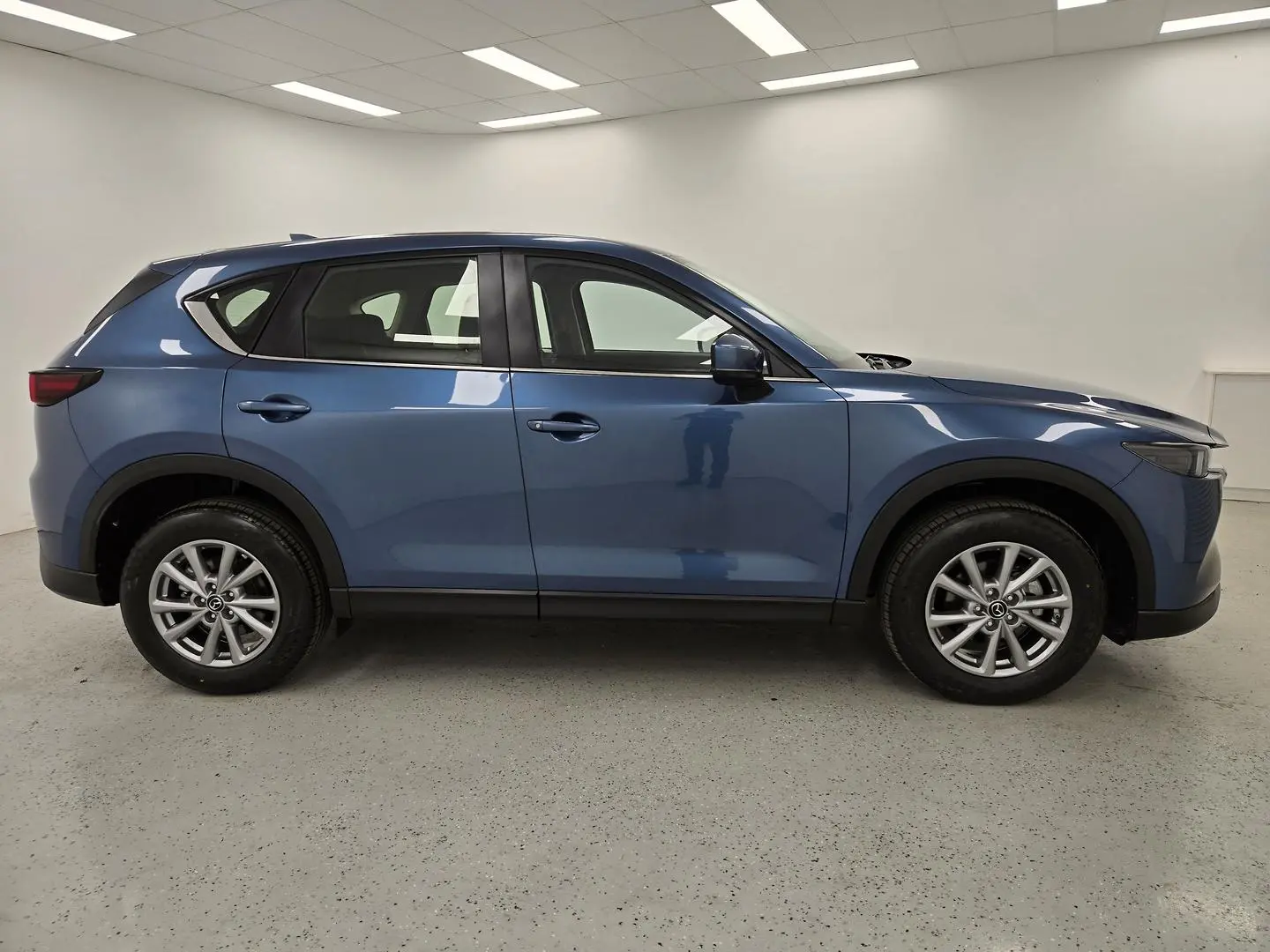 2022 Mazda Cx-5 Gallery Image 2