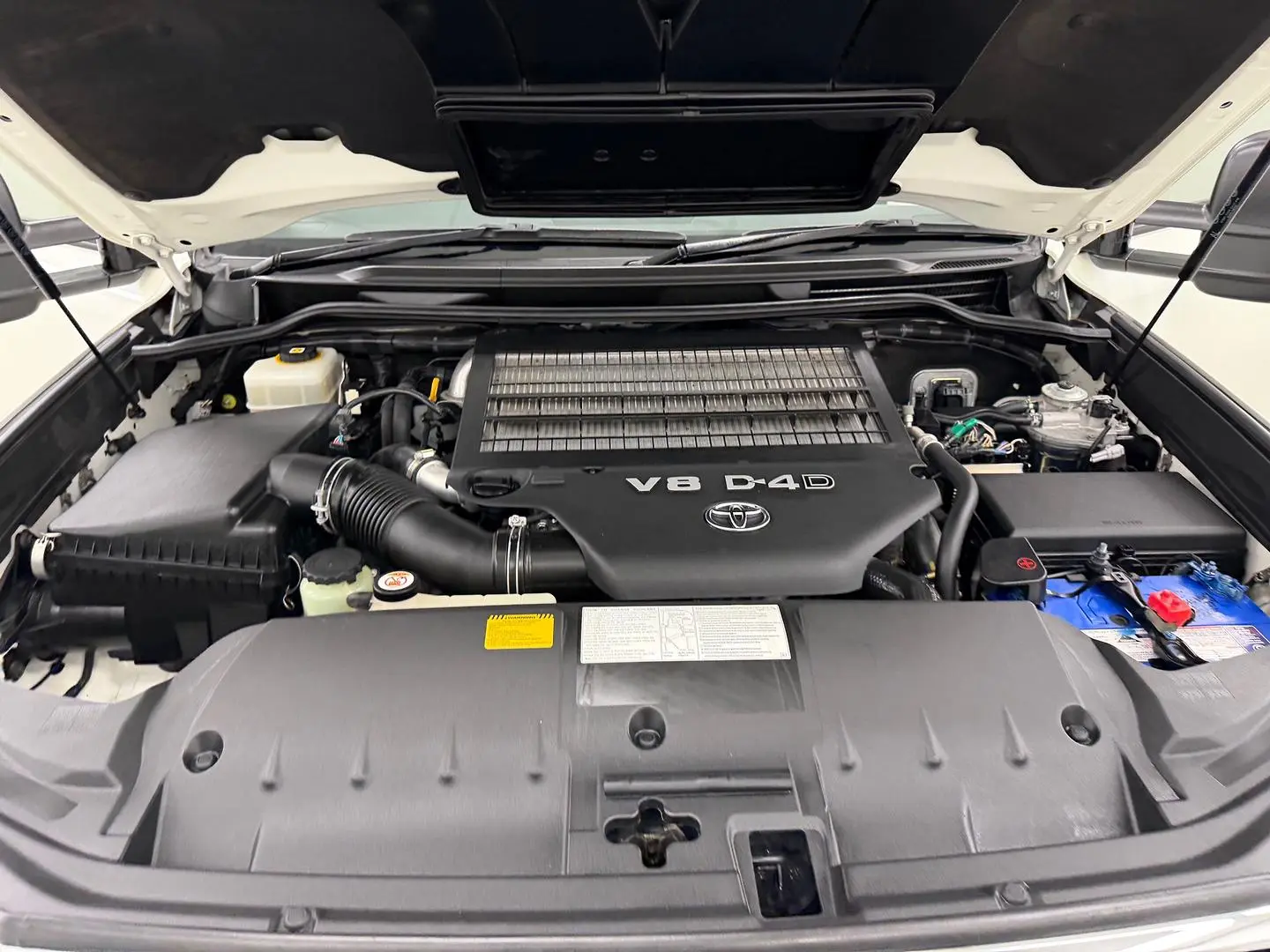 2020 Toyota Landcruiser Gallery Image 13