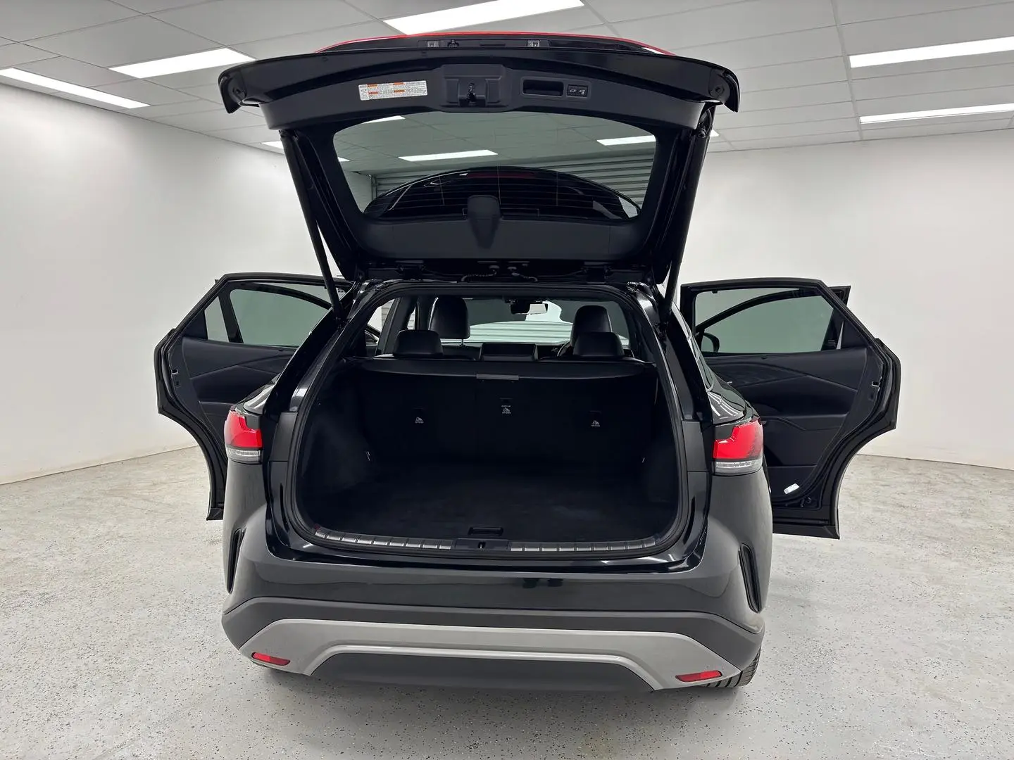 2024 Lexus RX Gallery Image 11