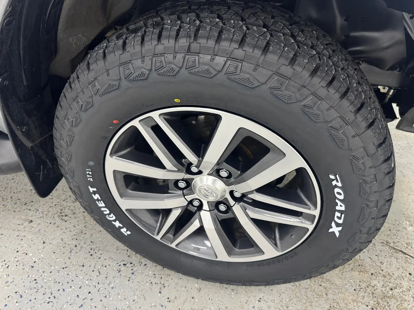 2020 Toyota Hilux Gallery Image 15
