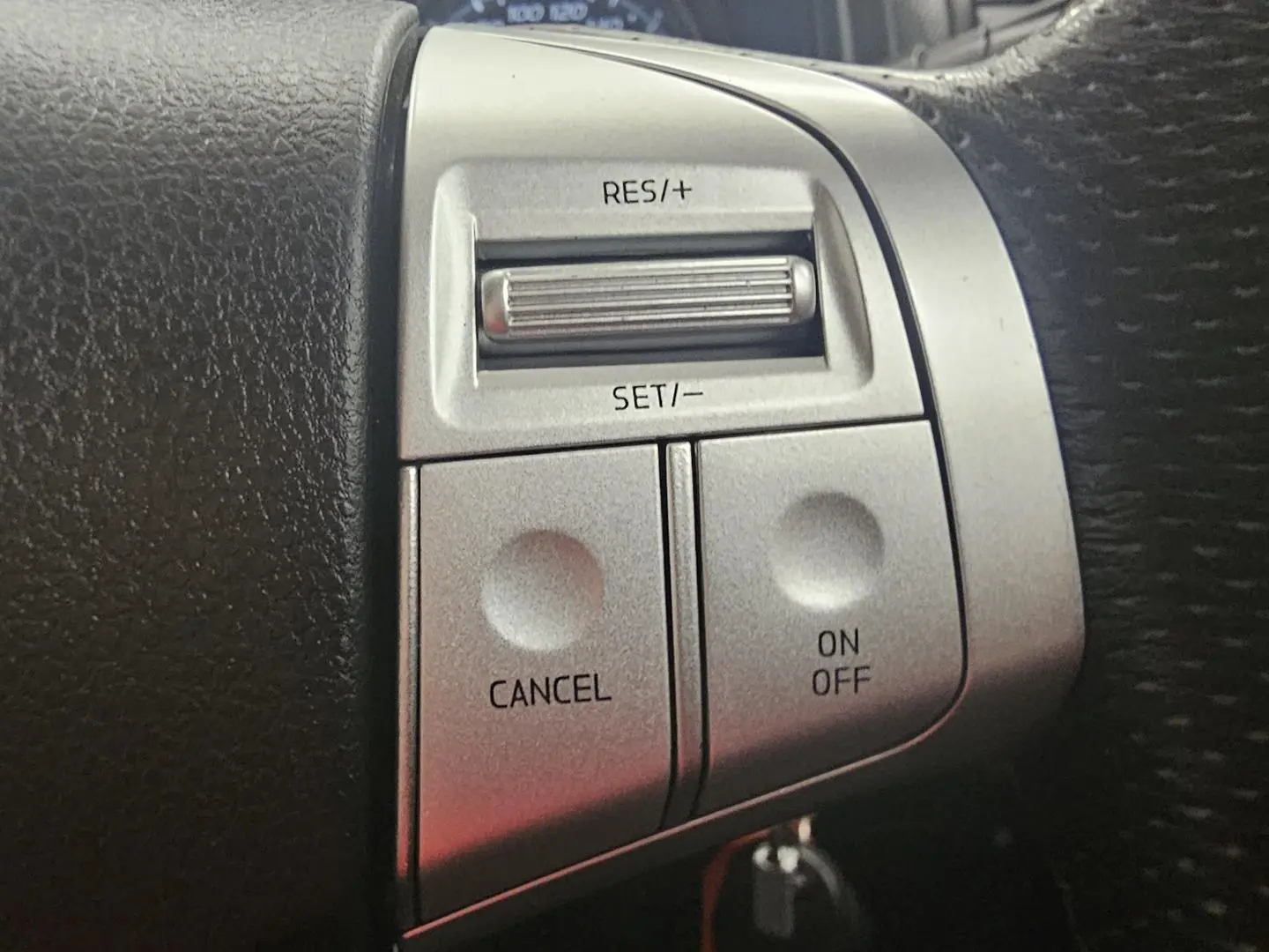 2020 Isuzu MU-X Gallery Image 38