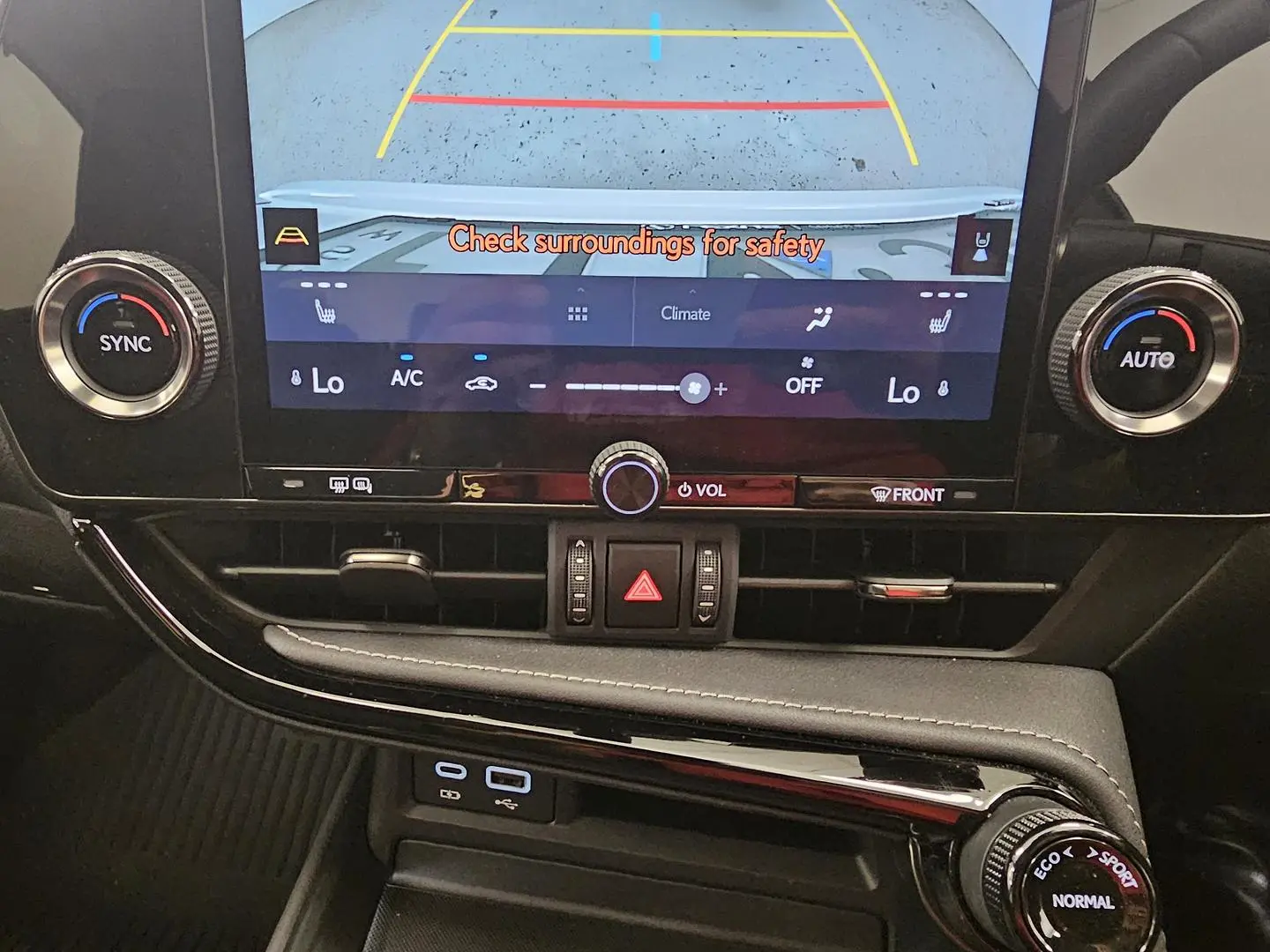 2025 Lexus NX Gallery Image 31