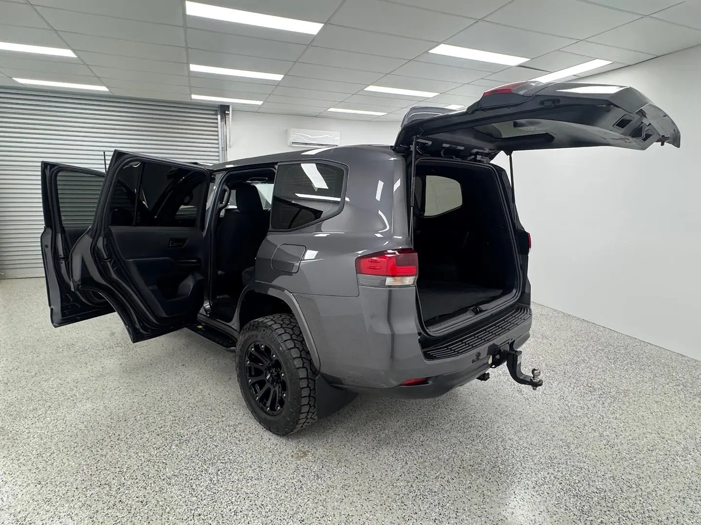 2023 Toyota Landcruiser Gallery Image 10