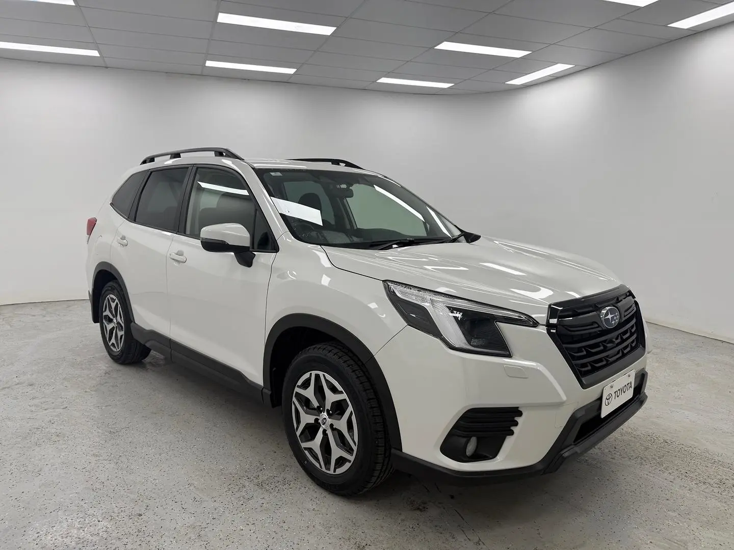 2023 Subaru Forester Gallery Image 1
