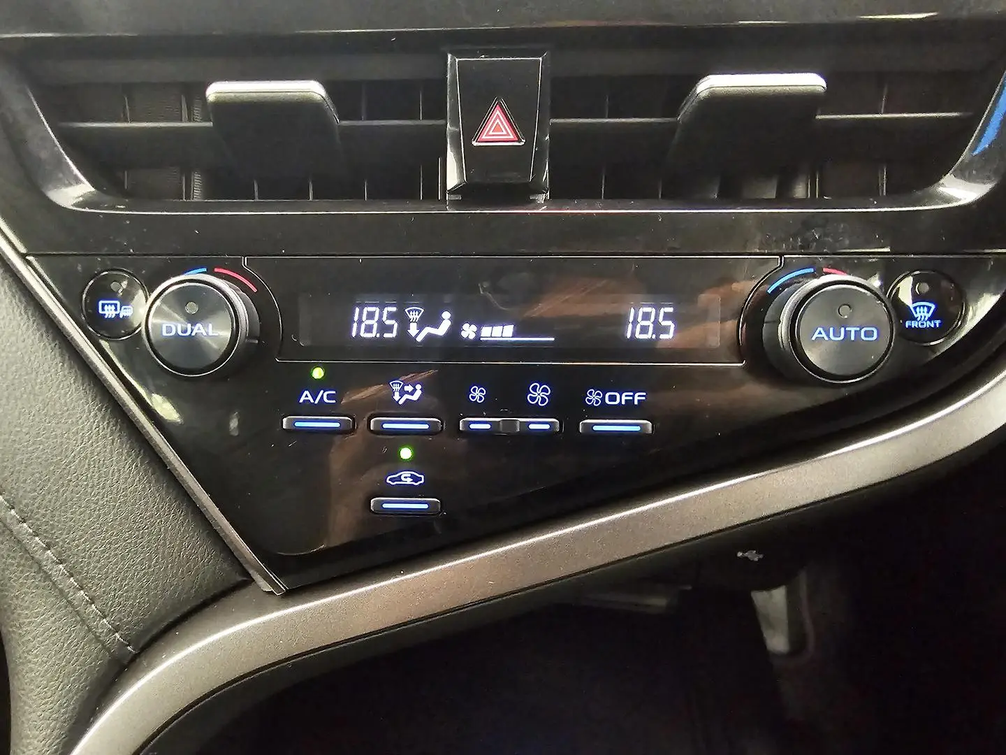 2022 Toyota Camry Gallery Image 33