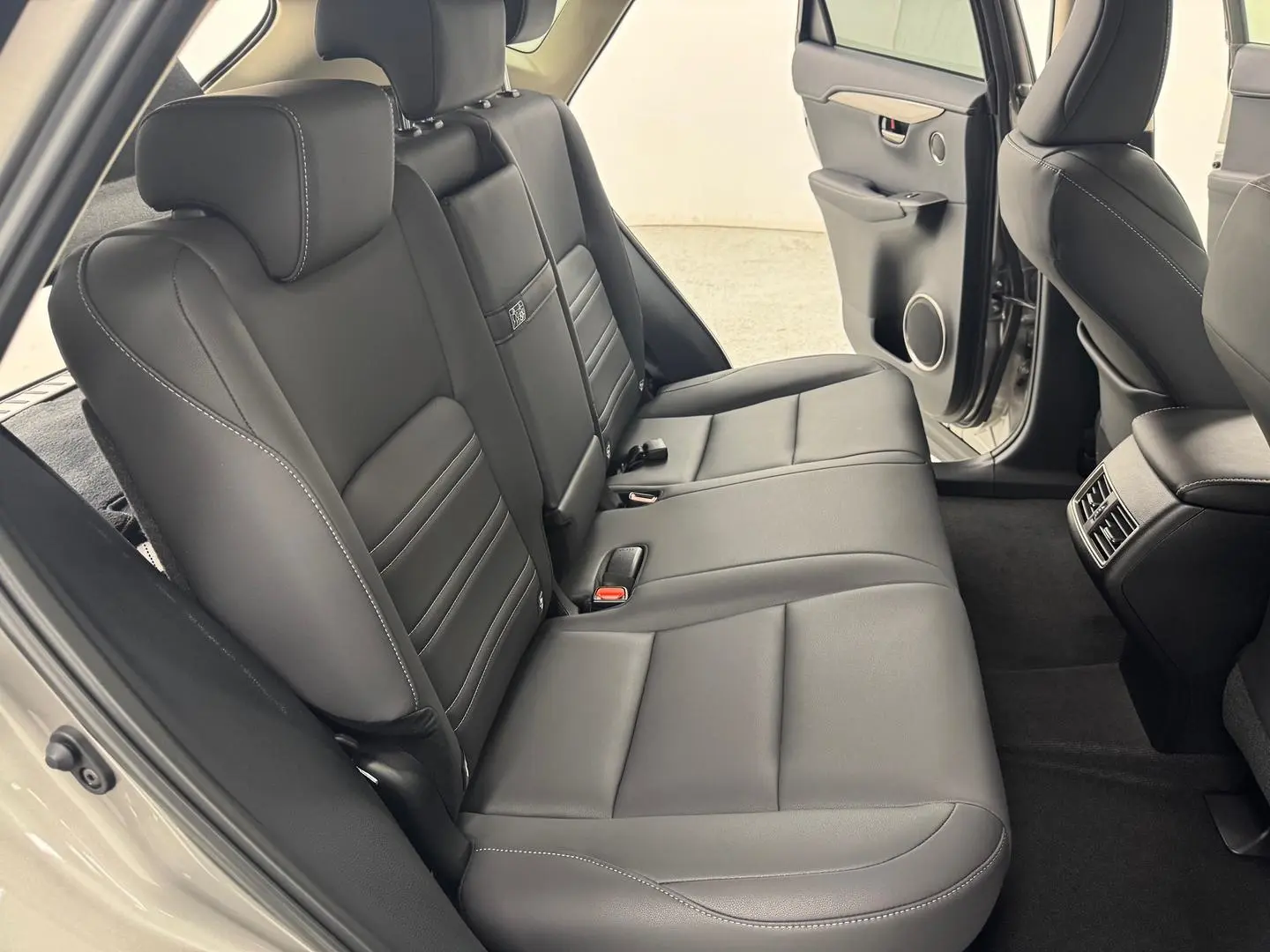 2021 Lexus NX Gallery Image 26