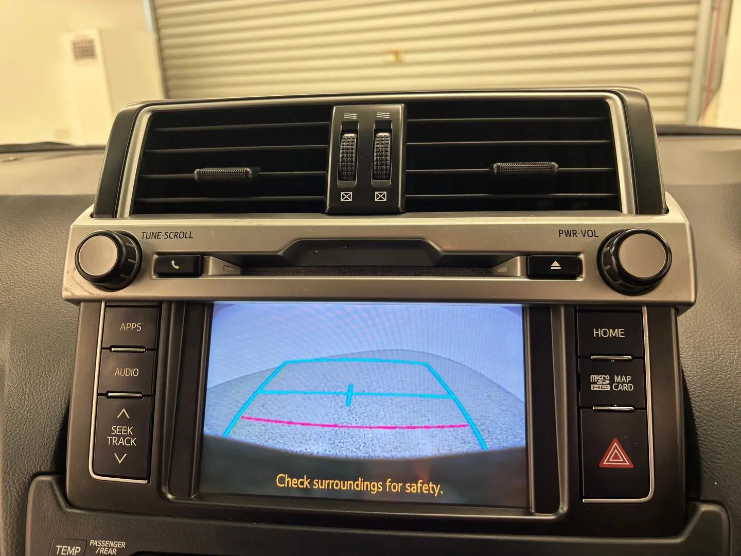 2016 Toyota Landcruiser Prado Gallery Image 30