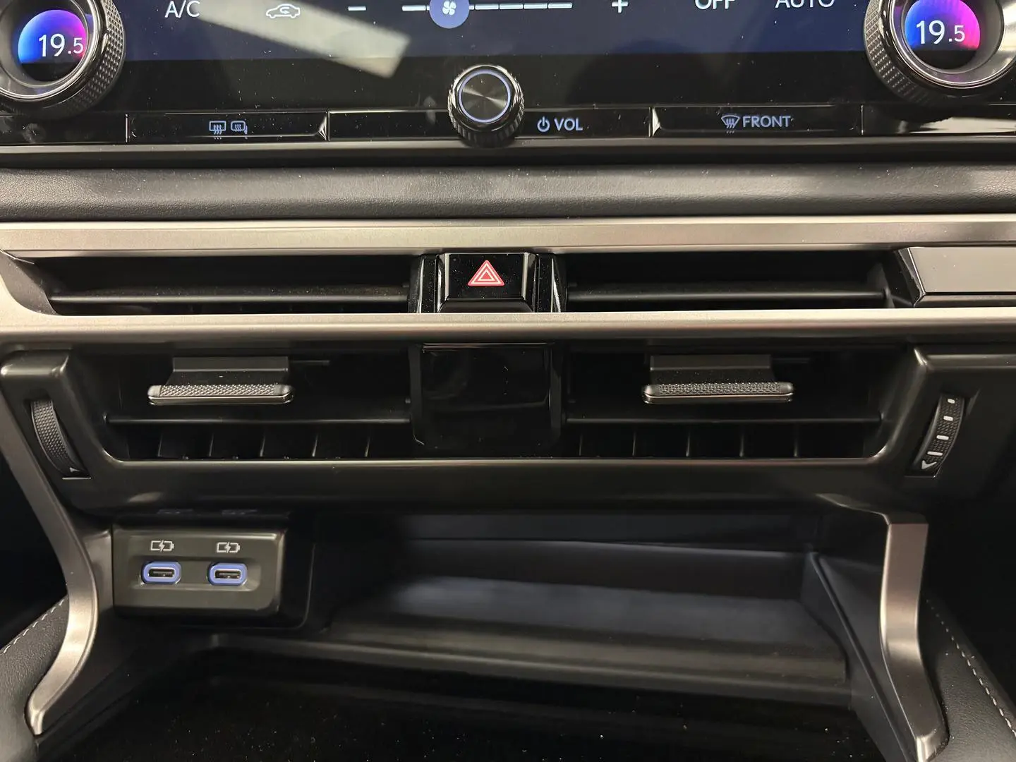 2025 Lexus RX Gallery Image 35
