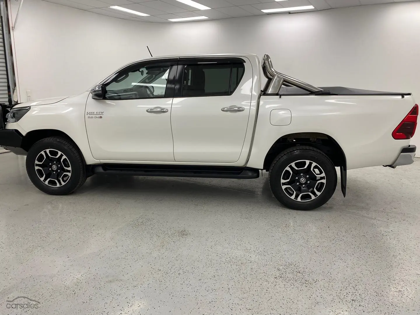 2020 Toyota Hilux Image 6