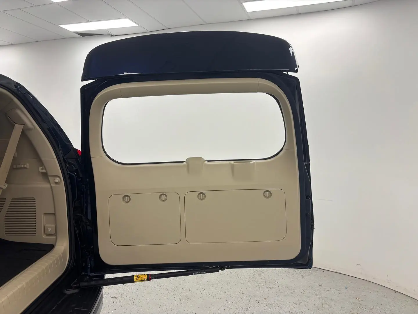 2023 Toyota Landcruiser Prado Gallery Image 20