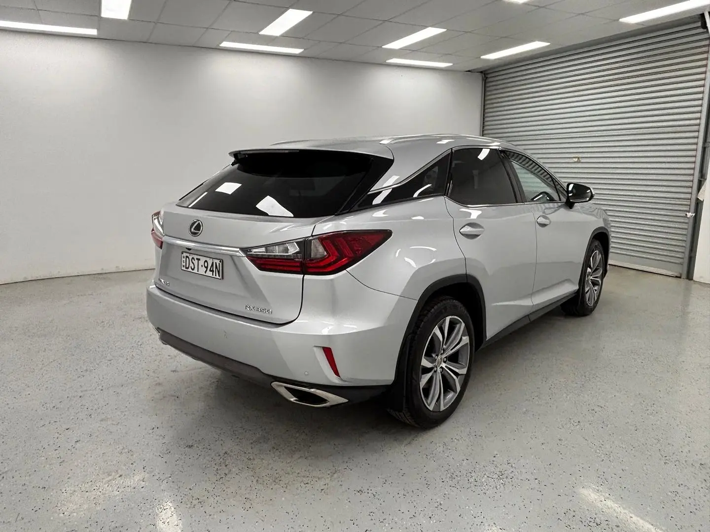 2017 Lexus RX Gallery Image 3