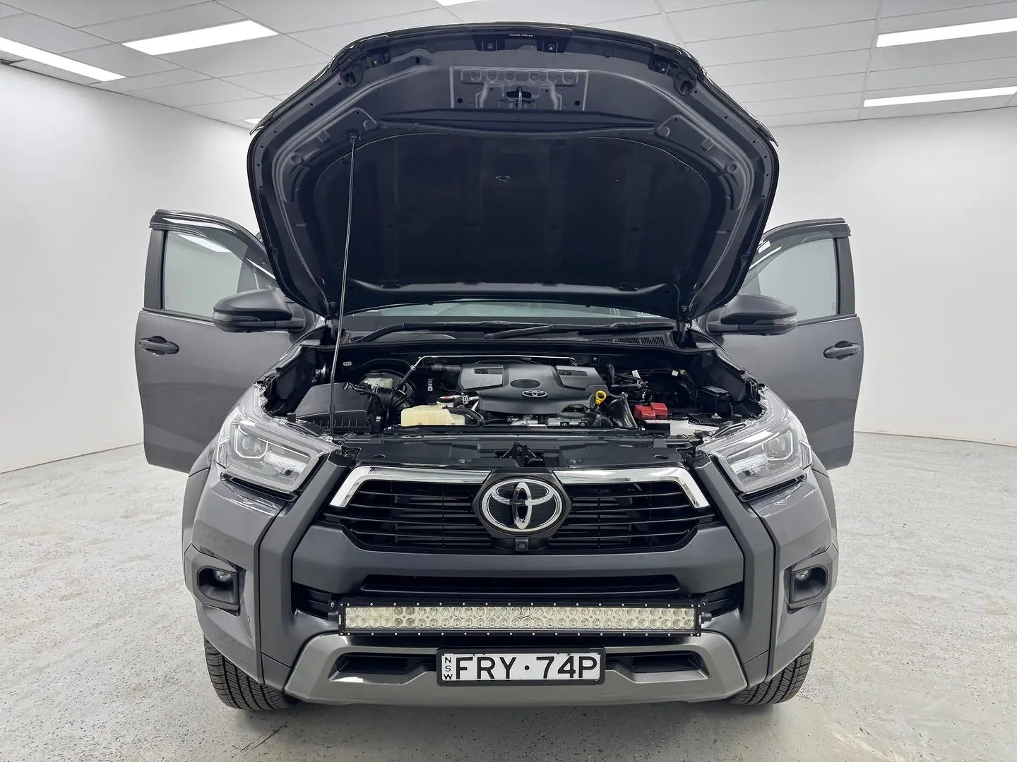 2023 Toyota Hilux Gallery Image 15