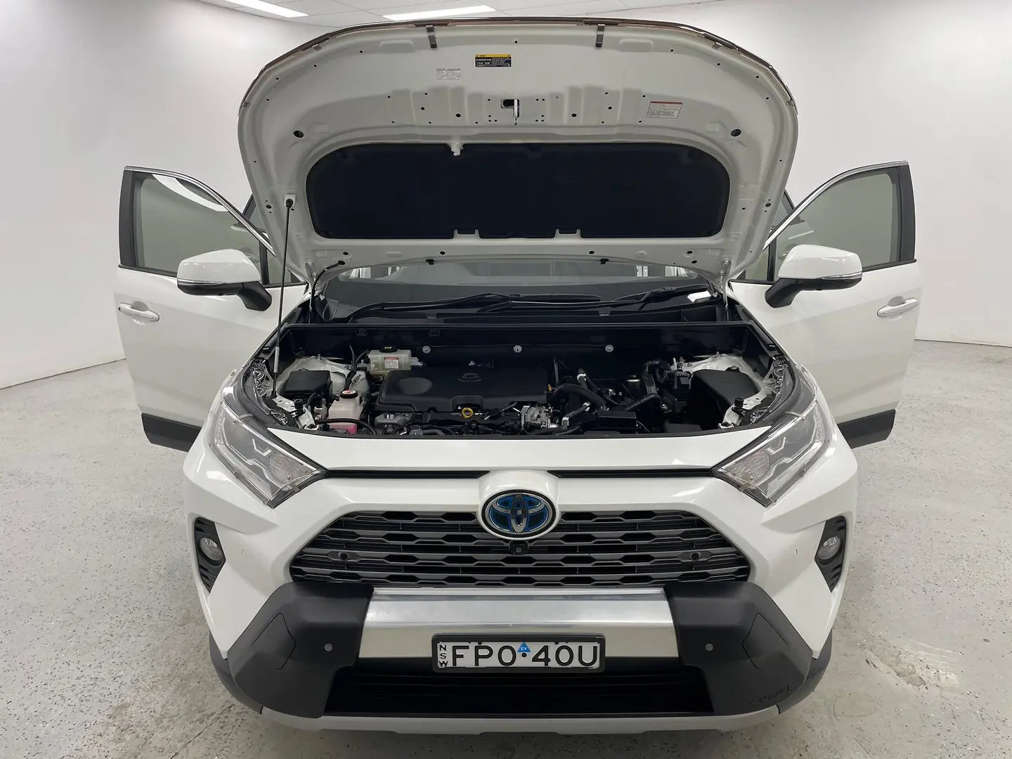 2020 Toyota RAV4 Gallery Image 15