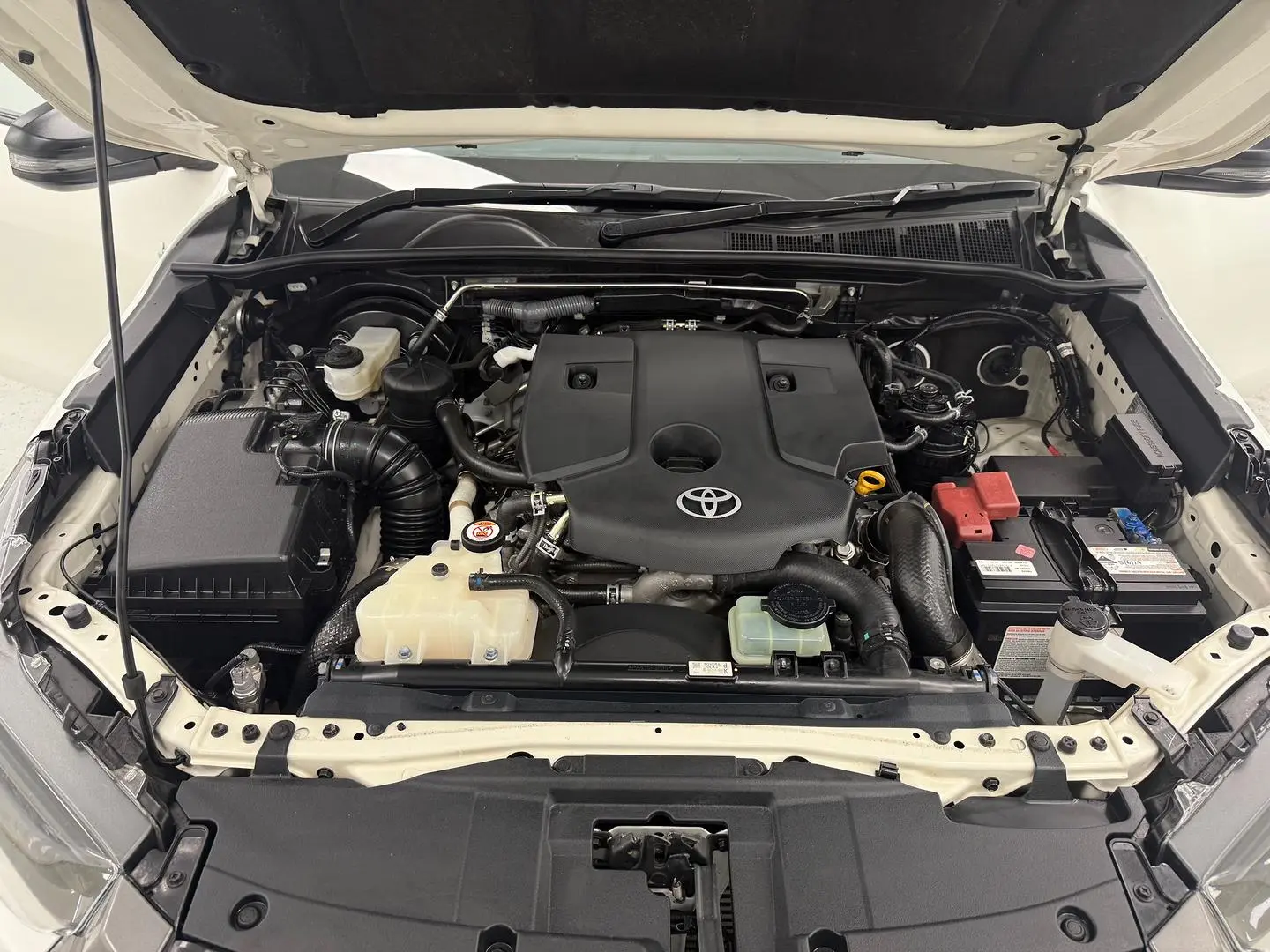 2021 Toyota Hilux Gallery Image 25