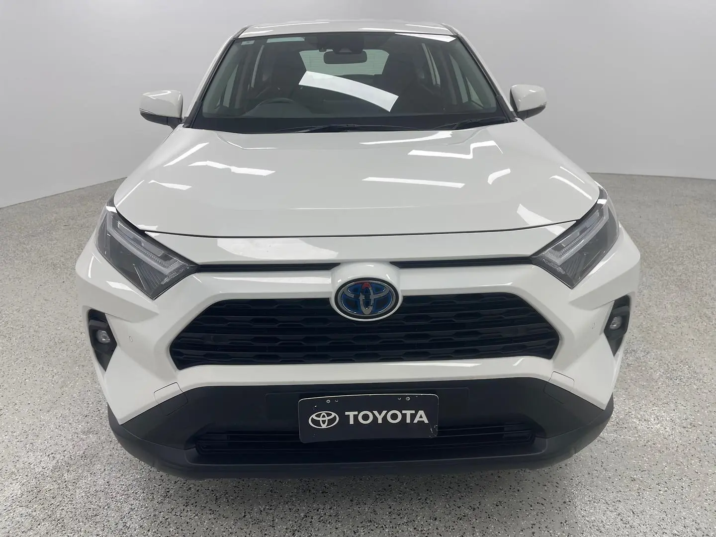 2024 Toyota RAV4 Gallery Image 36