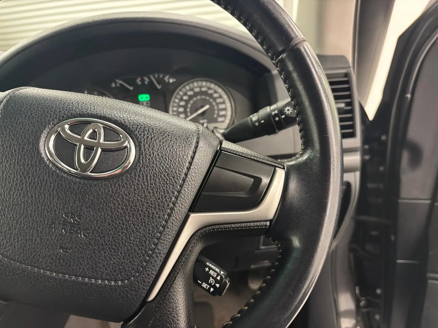 2017 Toyota Landcruiser Gallery Image 26
