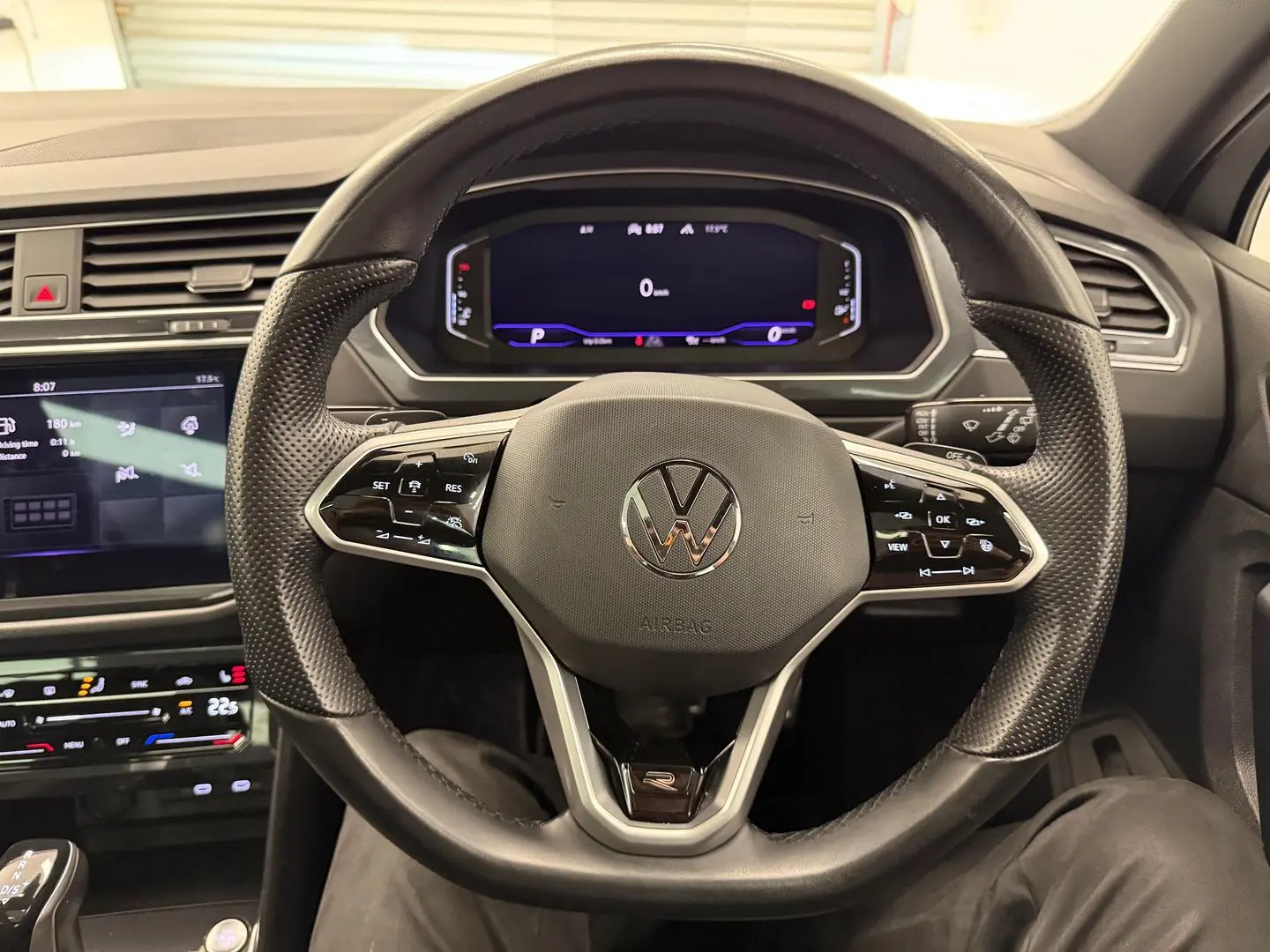 2021 Volkswagen Tiguan Gallery Image 29