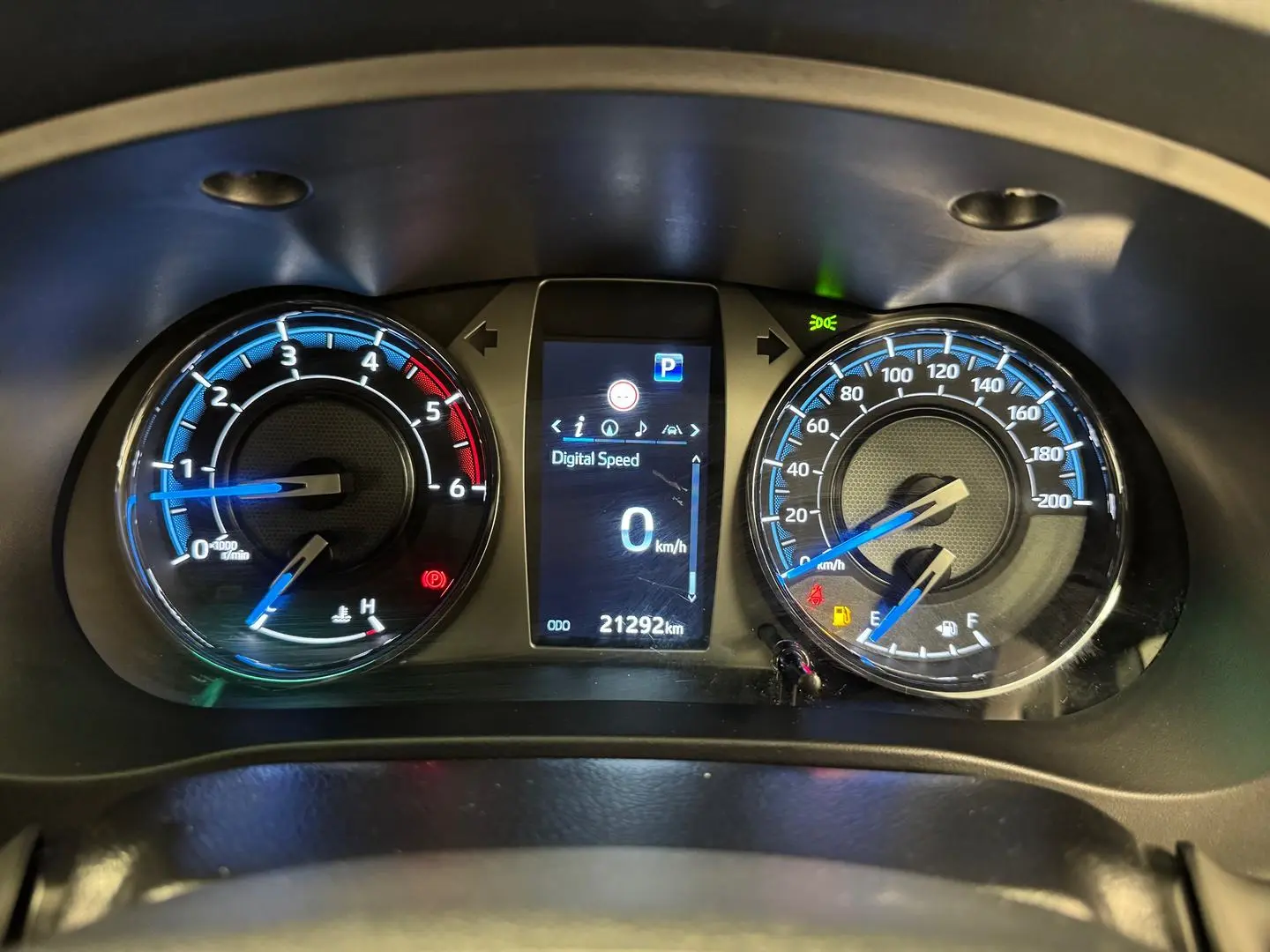 2023 Toyota Hilux Gallery Image 23