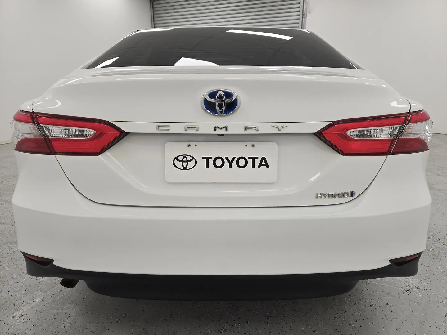 2019 Toyota Camry Gallery Image 4