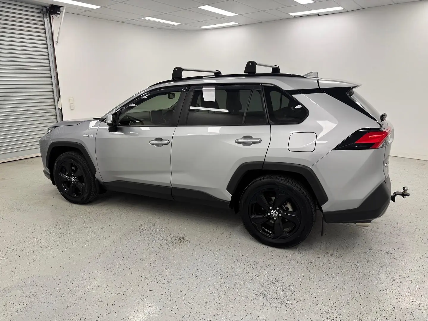 2020 Toyota RAV4 Gallery Image 5