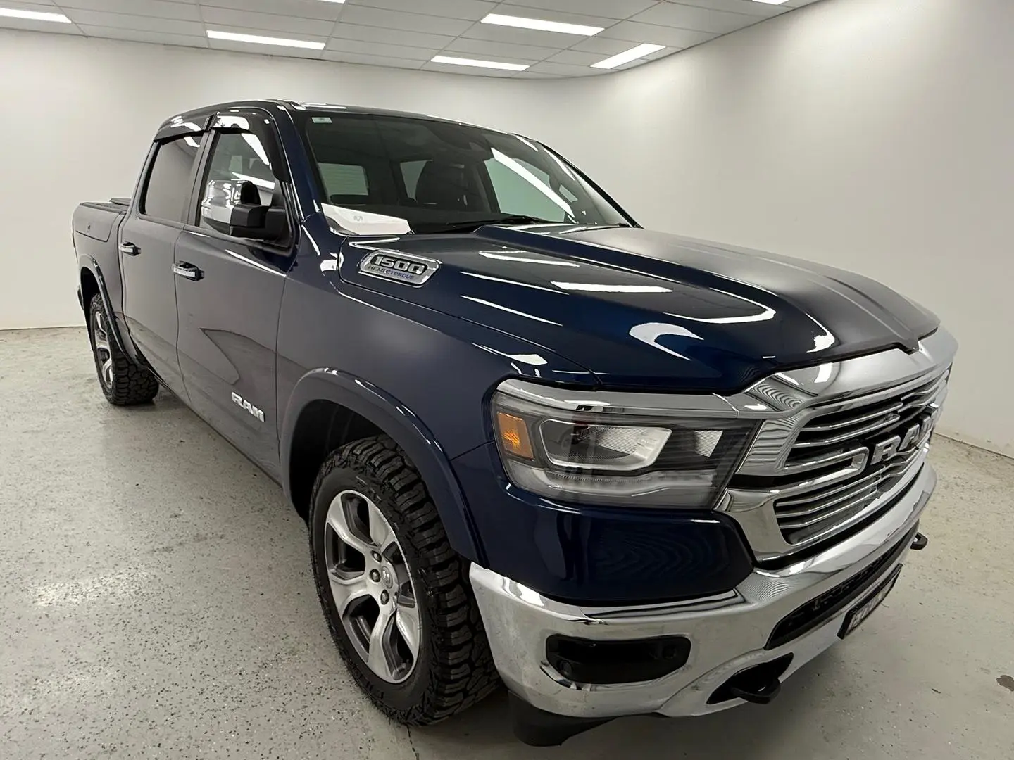 2022 RAM 1500 Gallery Image 1