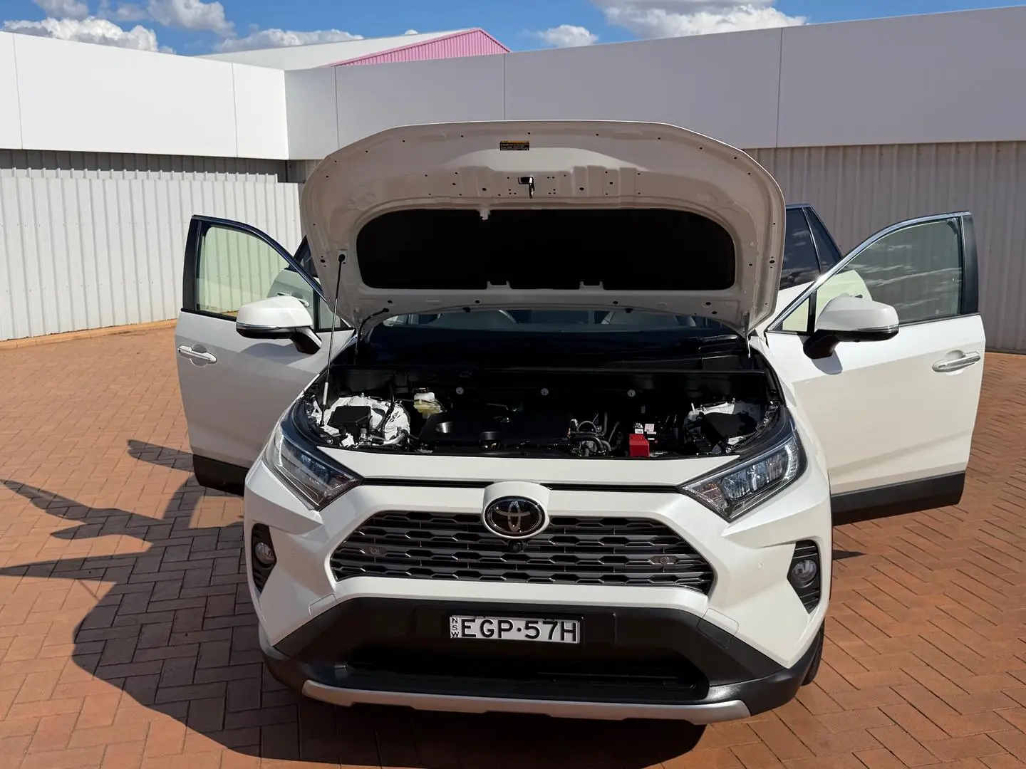 2020 Toyota RAV4 Gallery Image 14