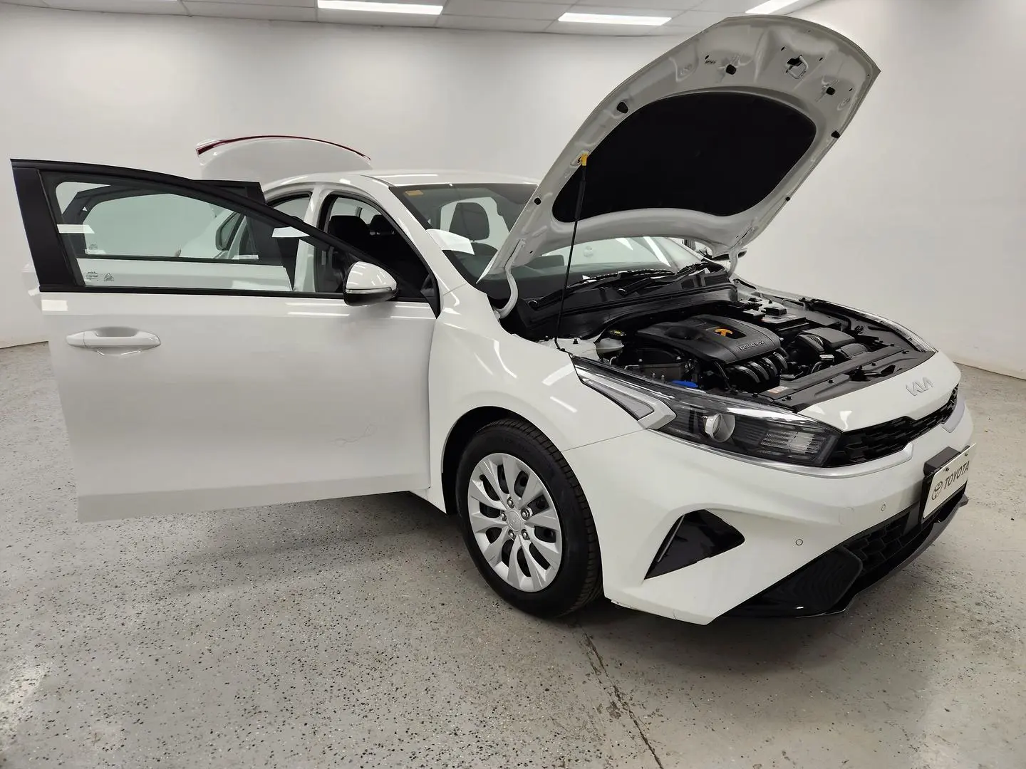 2024 Kia Cerato Gallery Image 8