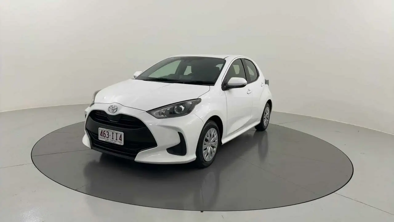 2023 Toyota Yaris Image 1