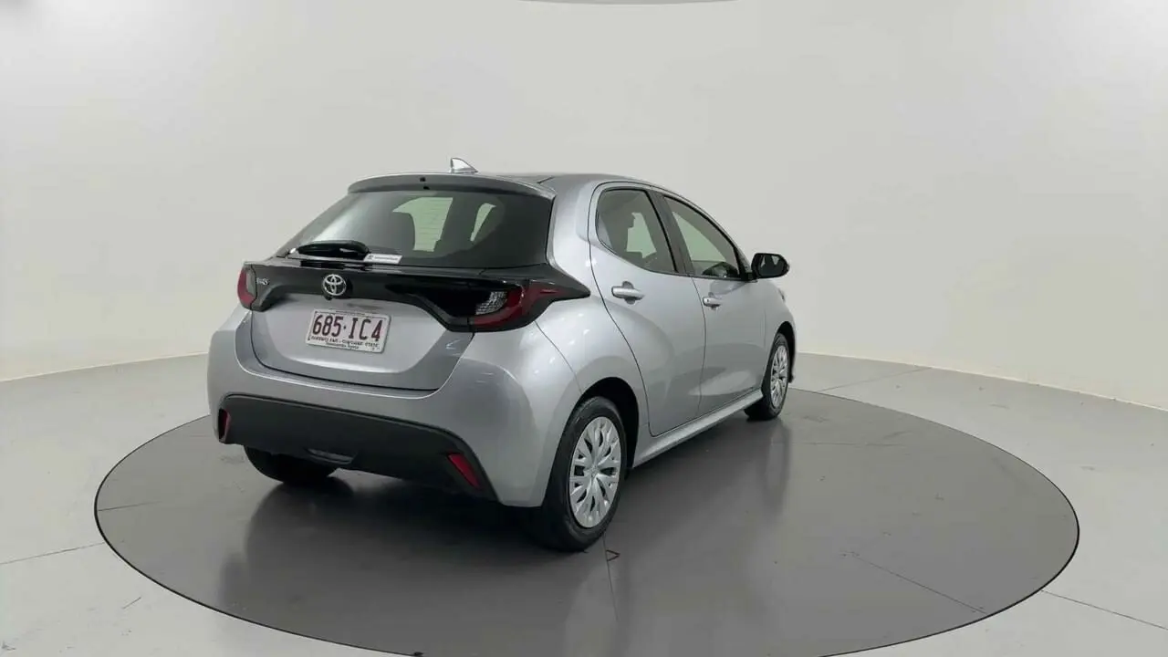 2023 Toyota Yaris Gallery Image 5