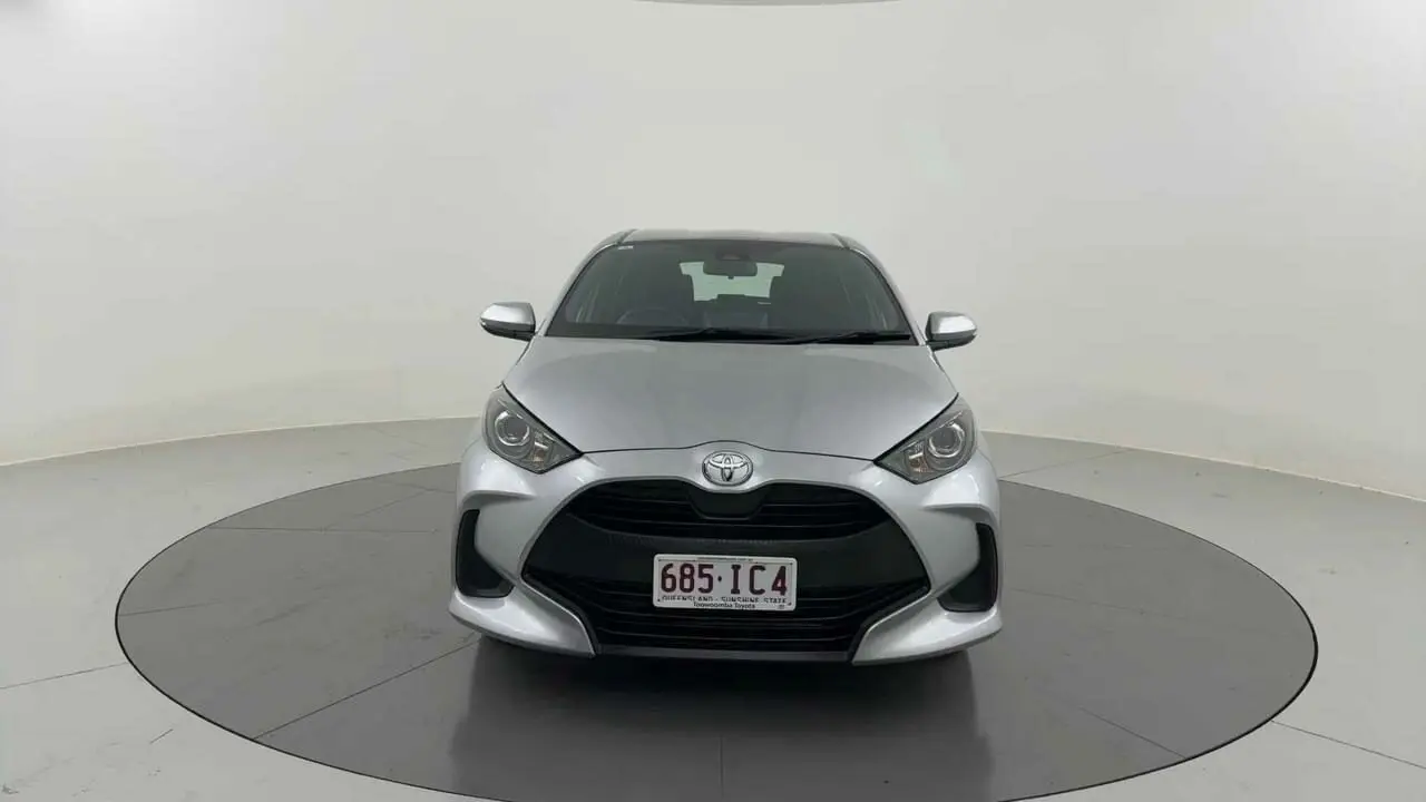 2023 Toyota Yaris Gallery Image 8