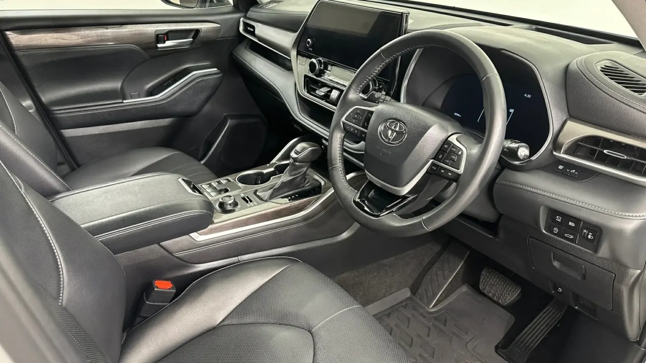 2023 Toyota Kluger Gallery Image 14