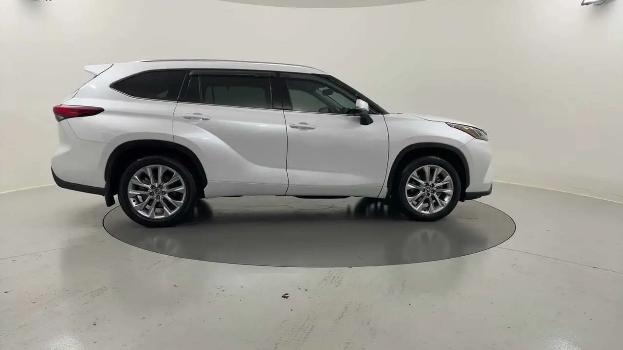 2023 Toyota Kluger Gallery Image 6