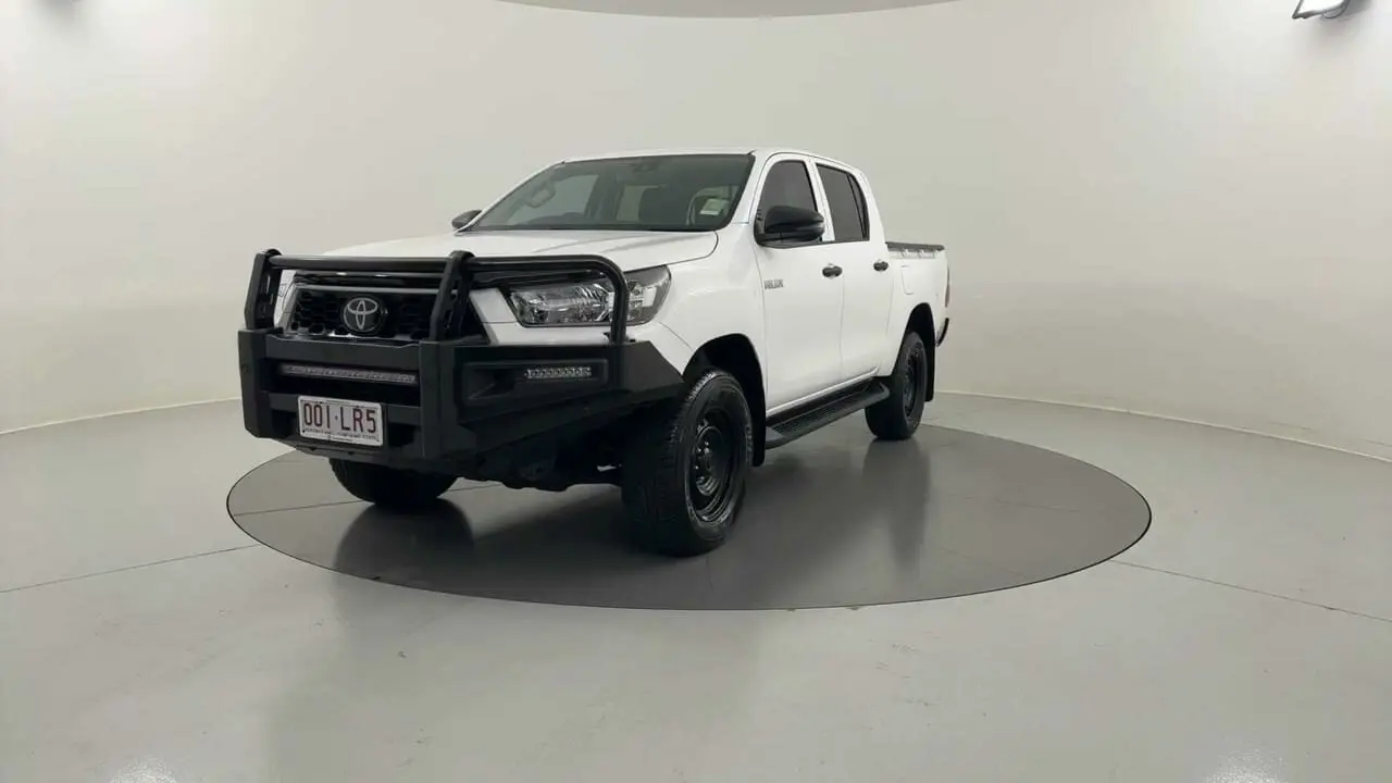 2024 Toyota Hilux Gallery Image 1
