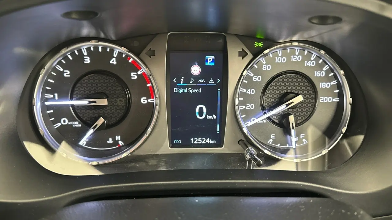 2024 Toyota Hilux Gallery Image 10